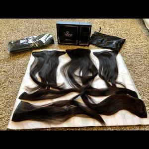 L’ange Brillante 7-Piece Hair Extension Set